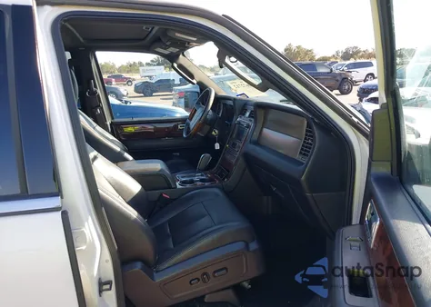 2011 Lincoln Navigator из США, поврежденный, VIN 5LMJJ2H51BEJ08834